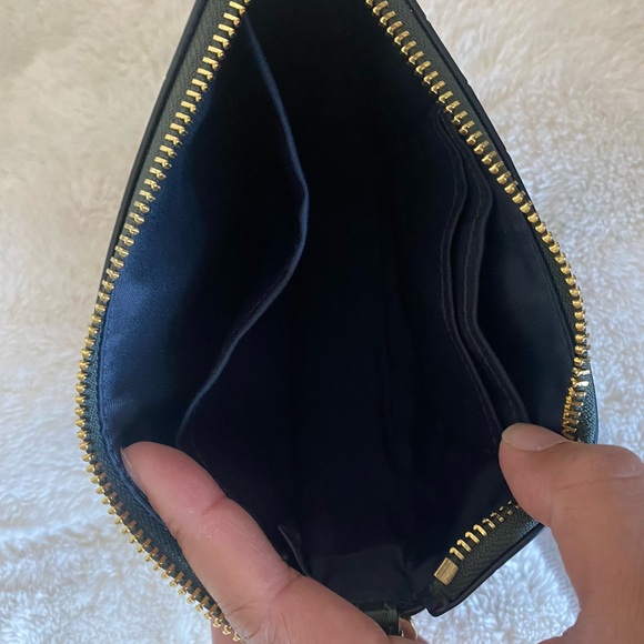 Coach Nolita Dark Green Croc-Embossed L Leather Wristlet with Gold Chain - Picture 4 of 4